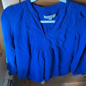 Ann Taylor LOFT Womens Top Medium Petite 3/4 Sleeve V-Neck Blouse Button Sleeves